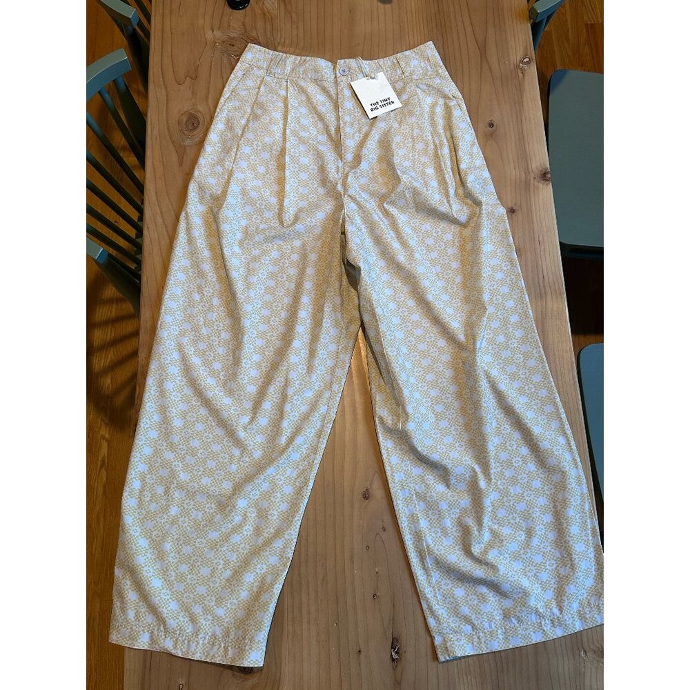 Wide Leg Floral Print Trousers in Cream - Unbranded